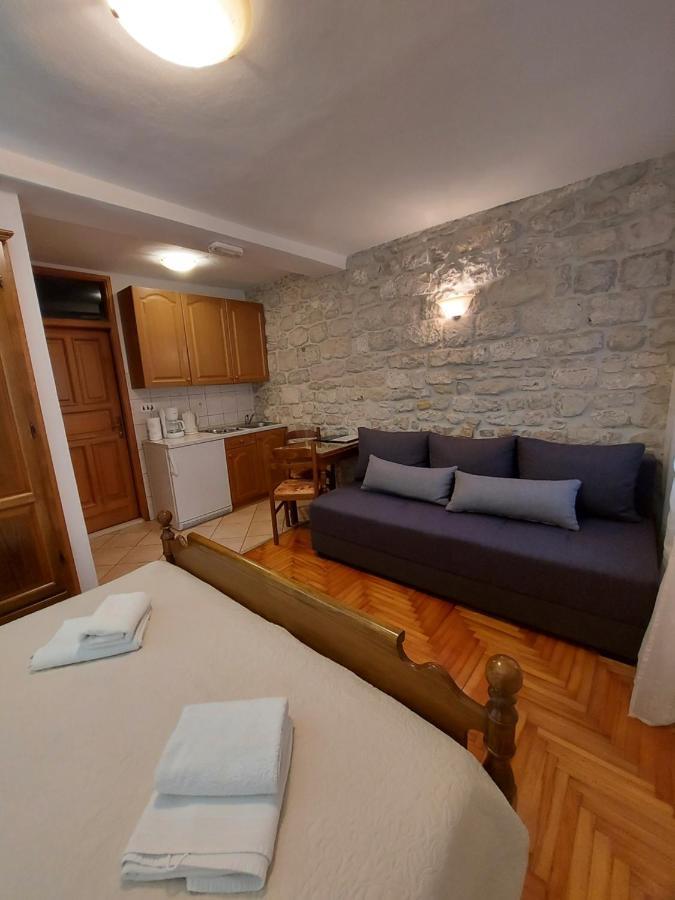 Palace Stafileo Trogir Exterior foto