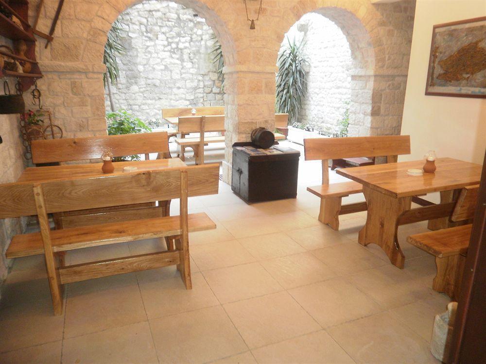 Palace Stafileo Trogir Exterior foto