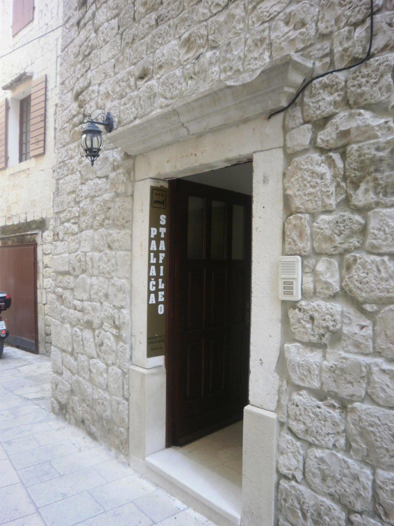 Palace Stafileo Trogir Exterior foto
