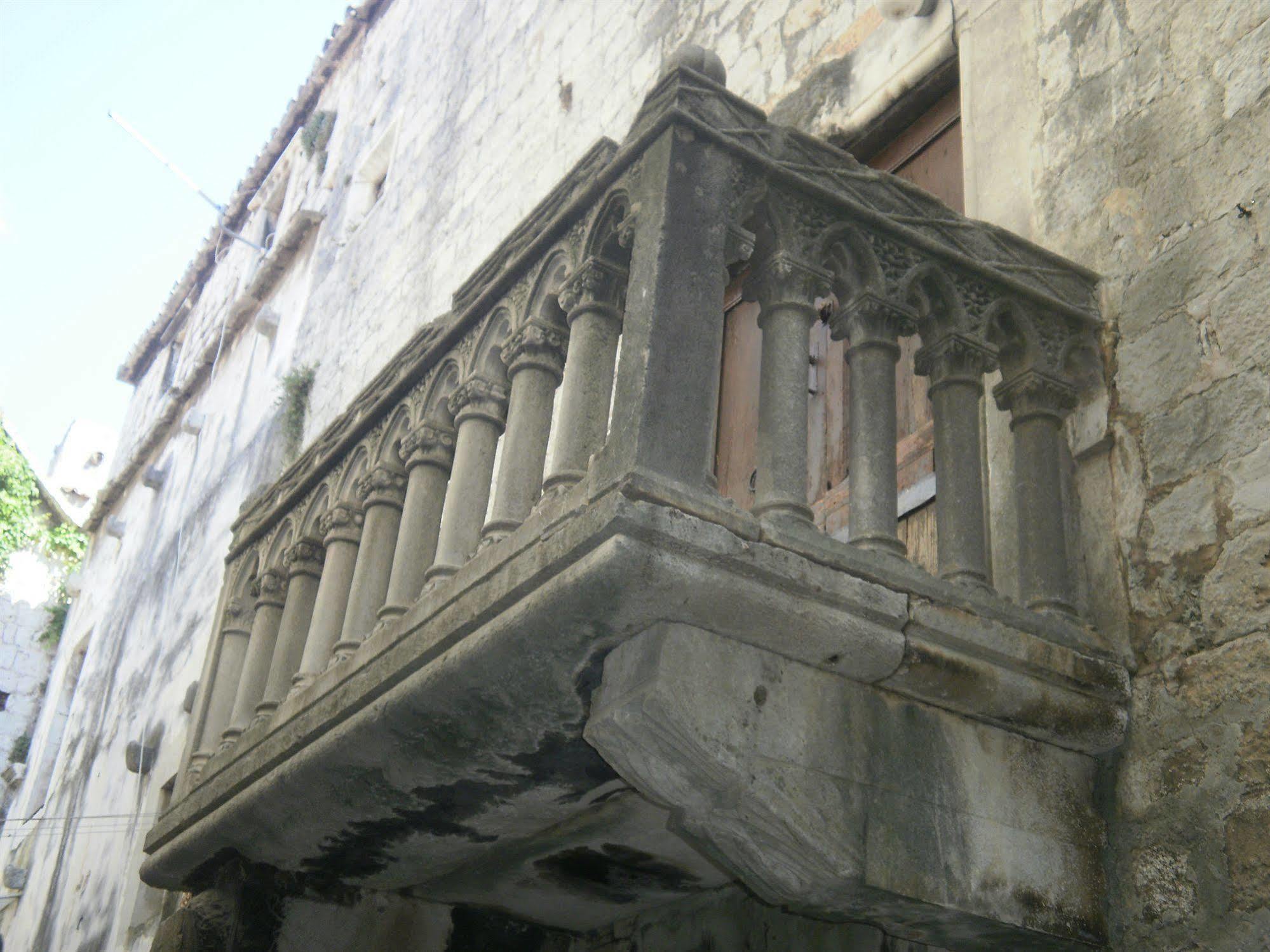 Palace Stafileo Trogir Exterior foto